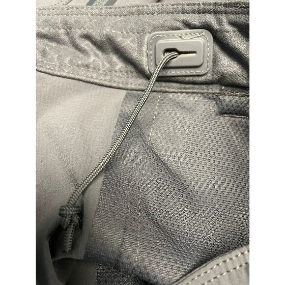 REI gray nylon hiking shorts w/pockets adjustable waist women's size 8 - Picture 5 of 5